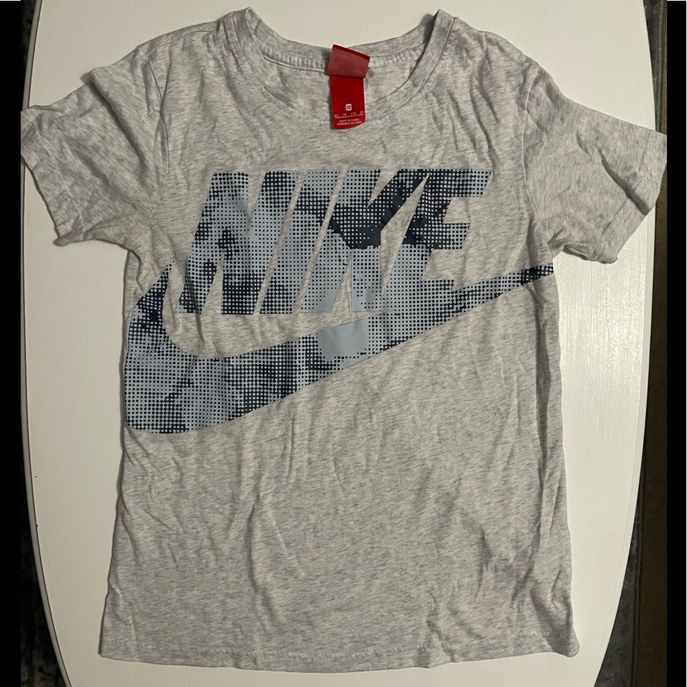 Nike tshirt